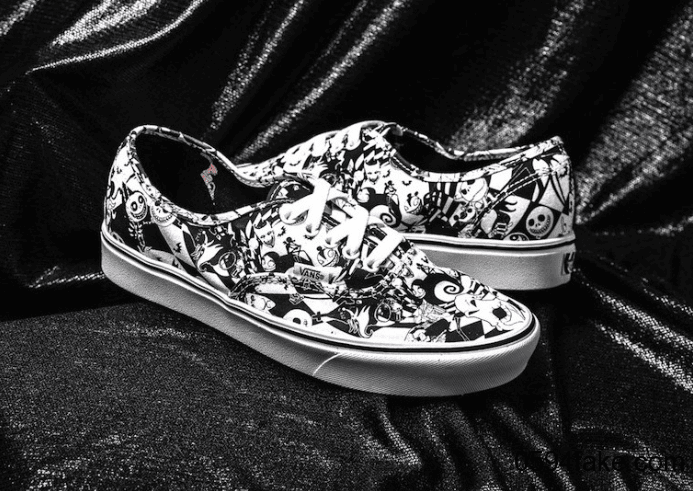 哥特风来袭!Vans“The Nightmare Before Christmas”系列下月发售!