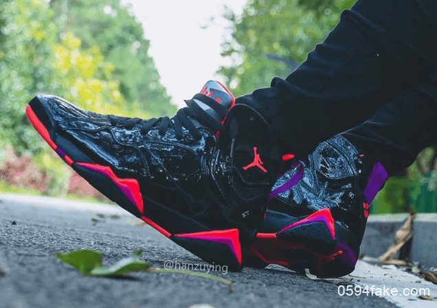 Air Jordan 7 WMNS “Black Patent Leather”释出上脚图!质感不俗! 货号:313358-006