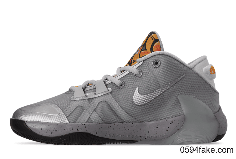 Nike Zoom Freak 1又有新配色登场!鞋舌个性涂鸦!大底反钩也不例外! 货号:BQ5633-005