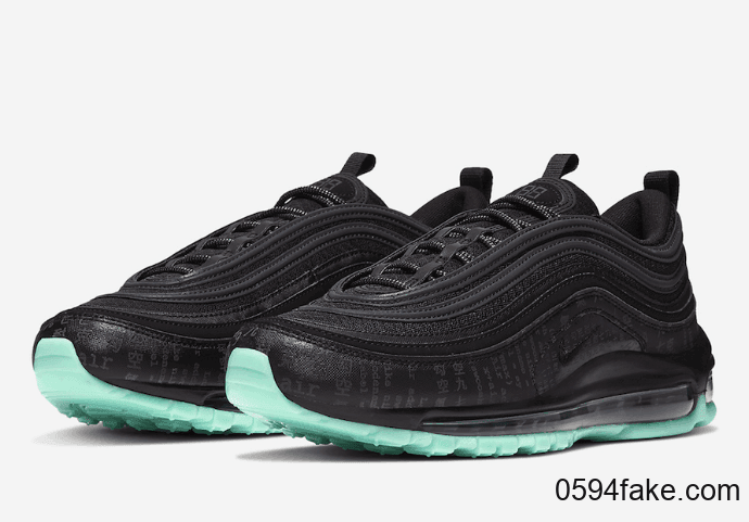 外底反光细节科幻十足!这双Nike Air Max 97有点看头! 货号:921826-017