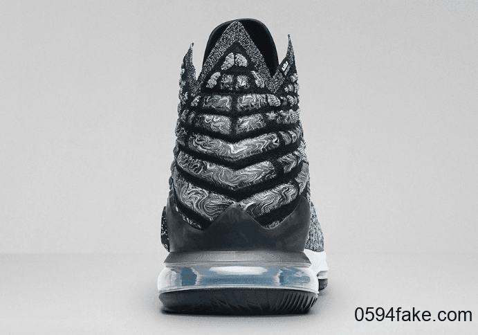 Nike LeBron 17再曝新配色!这三个配色你更心水哪一个?