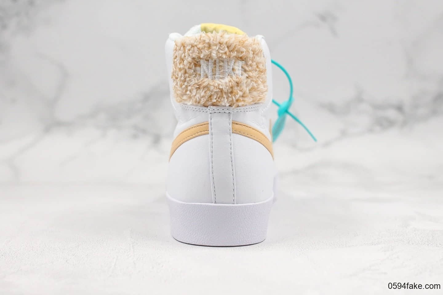 耐克Nike ZOOM BLAZER MID PRM开拓者男女情侣板鞋白黄公司级带半码耐磨硫化橡胶外底 货号：CJ6983-102