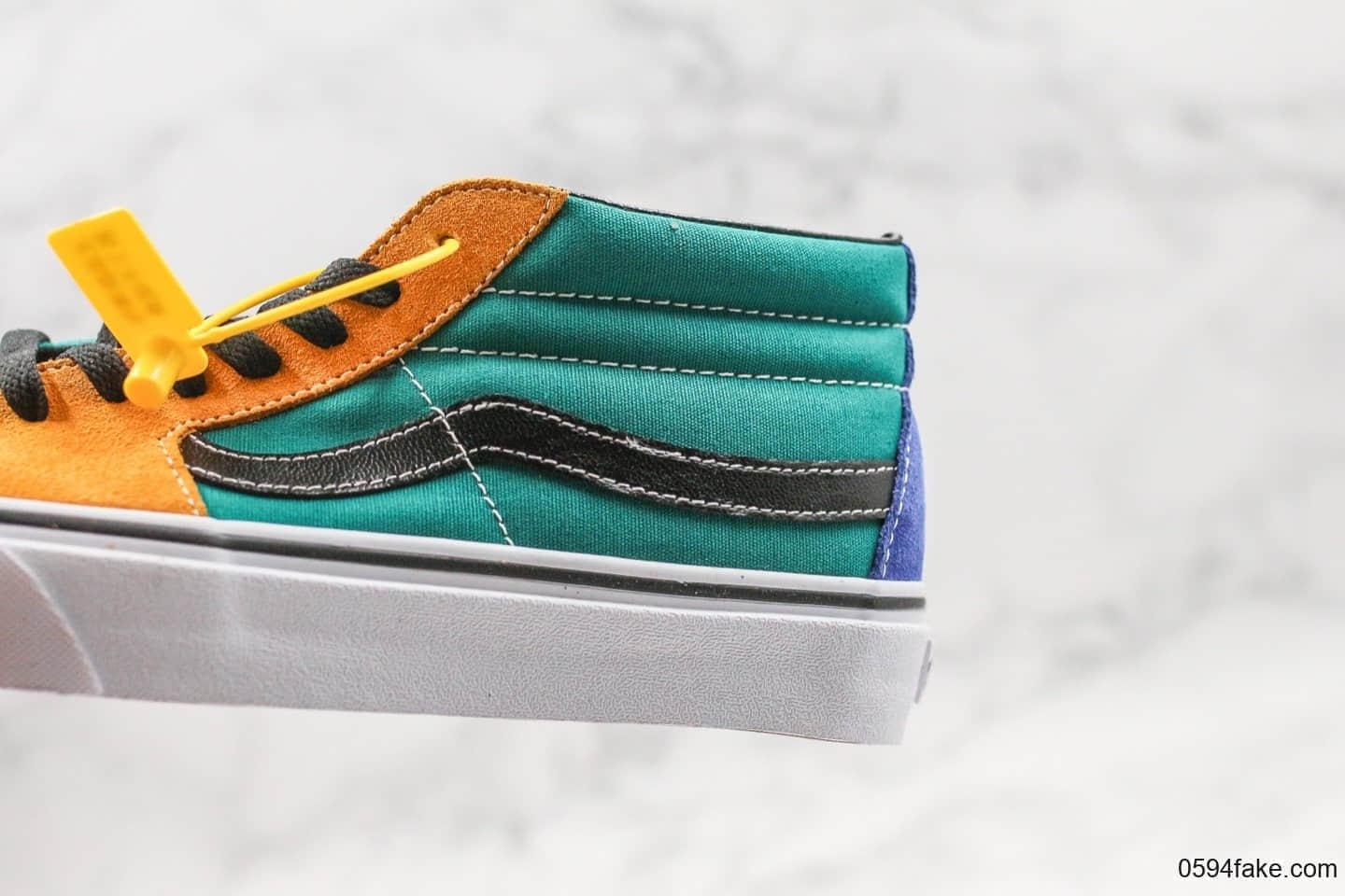 万斯Vans sk8 mid系列公司级黄绿中帮男女款帆布滑板鞋原厂硫化工艺 货号:VN0A3WM3TGN