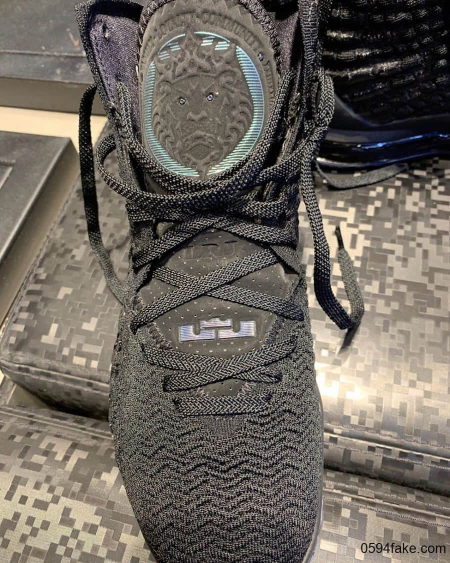 LeBron 17再迎新配色!完了完了!是心动的感觉!