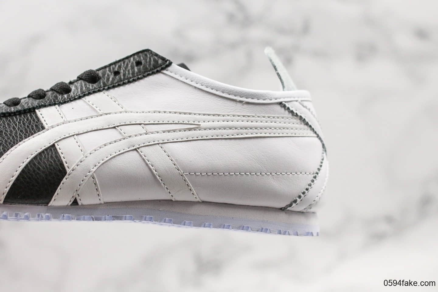 亚瑟士Asics Tiger Mexico 66头层皮面休闲运动跑鞋黑白公司级带半码四联官方吊牌乳胶组合鞋垫 货号:1183A646-009