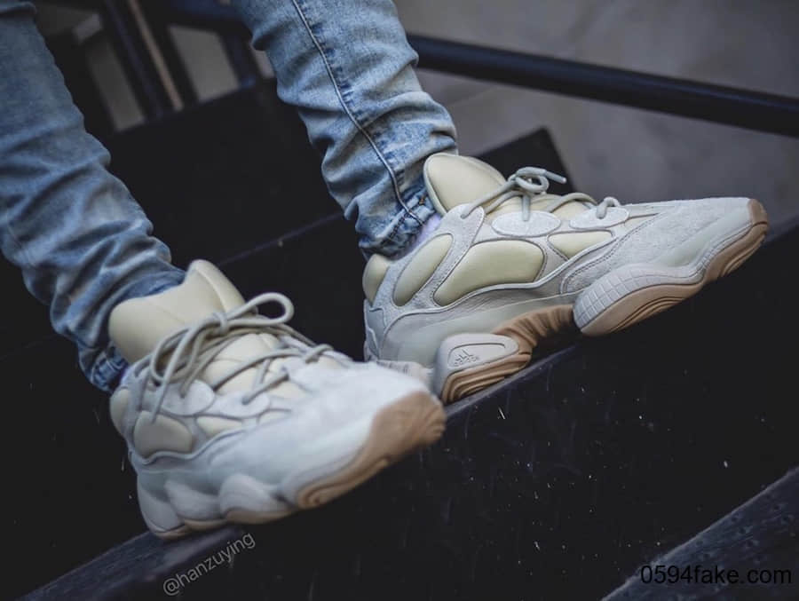 更加御寒保暖!Yeezy 500 “Stone”释出最新实物图!还有上脚美照! 货号:FW4839