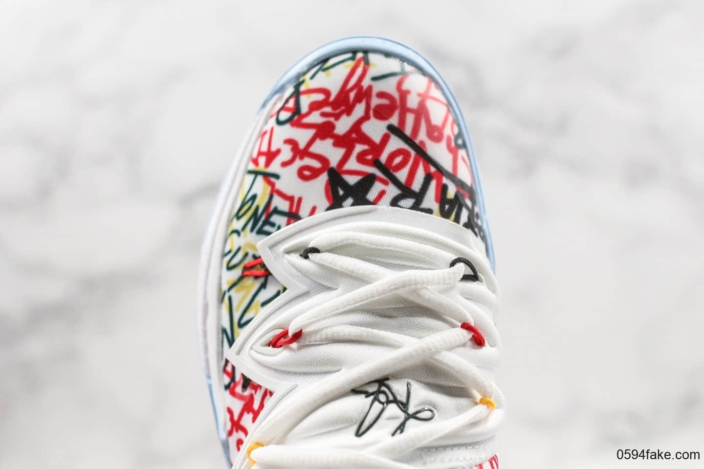 耐克Nike Kyrie5 GS Keep Sue Fresh纯原版本欧文5涂鸦配色实战篮球鞋内置气垫原鞋开模 货号:CW4403-100