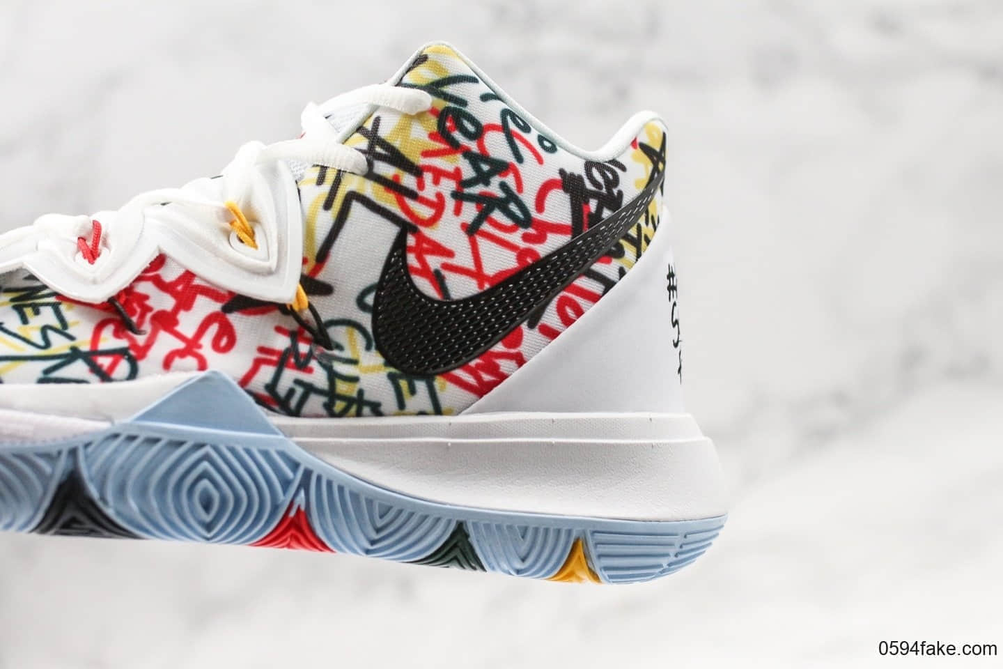 耐克Nike Kyrie5 GS Keep Sue Fresh纯原版本欧文5涂鸦配色实战篮球鞋内置气垫原鞋开模 货号:CW4403-100