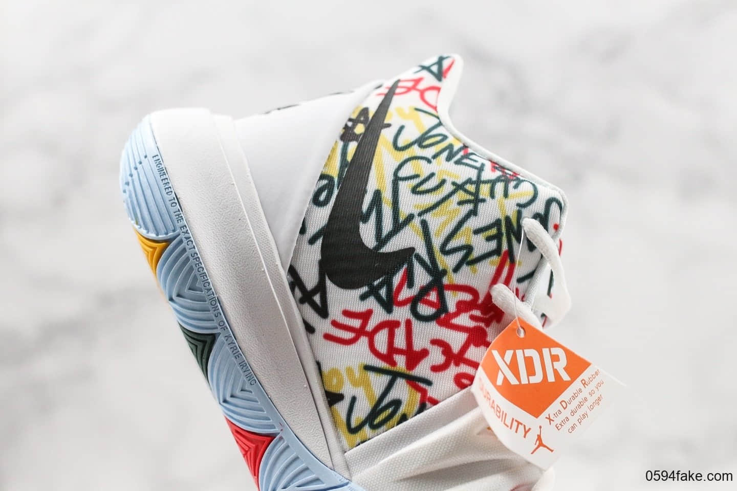 耐克Nike Kyrie5 GS Keep Sue Fresh纯原版本欧文5涂鸦配色实战篮球鞋内置气垫原鞋开模 货号:CW4403-100