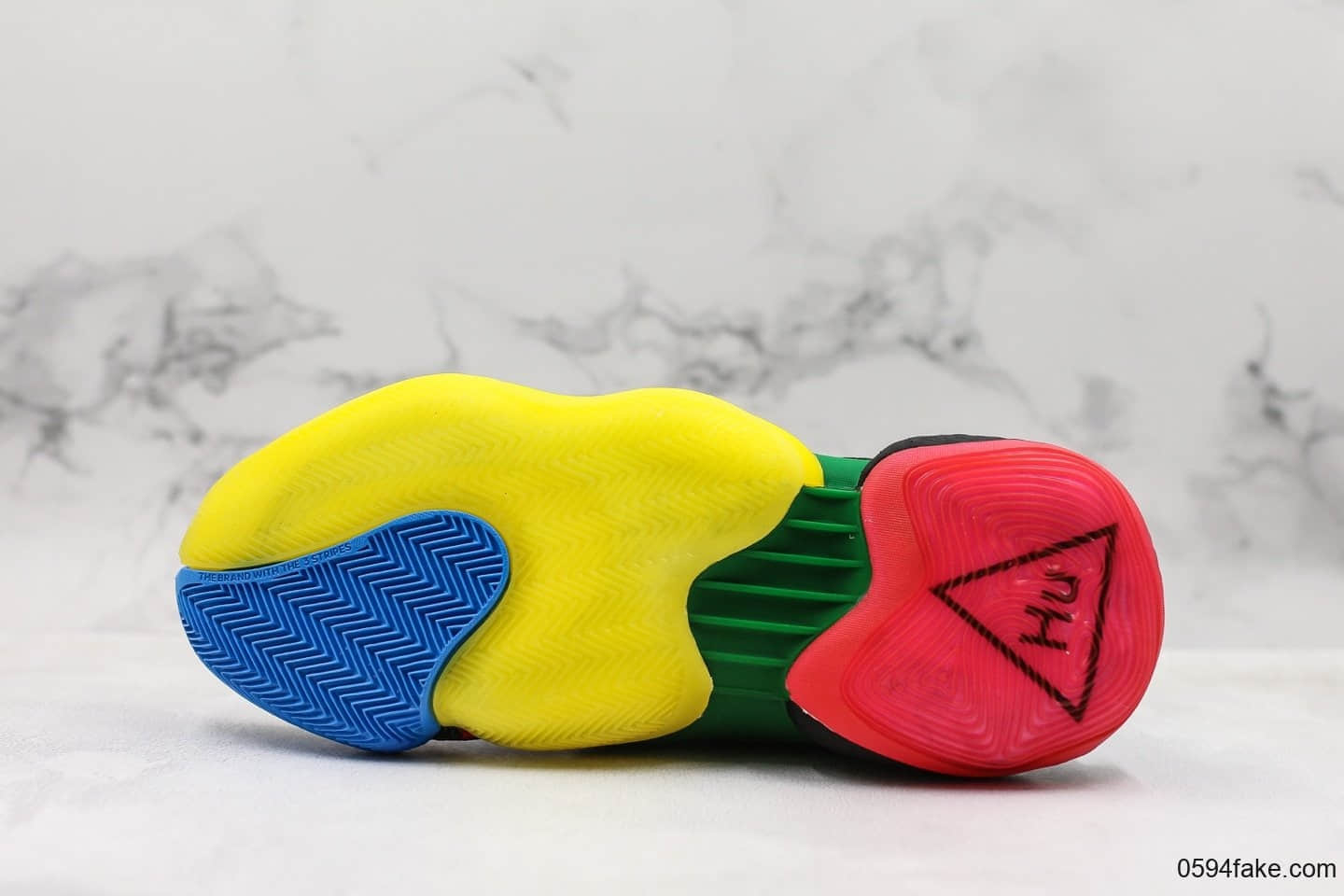 阿迪达斯Pharrell × Adidas Originals Crazy BYW纯原版本菲董联名款天足袜套式休闲运动鞋原厂中底爆米花区别市面通货版本 货号:G27805