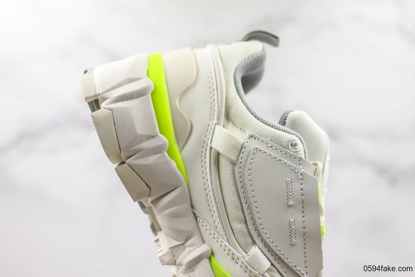 彪马PUMA TRAILFOX OVERLAND MTS泫雅同款搭载独特系带系统公司级版本时尚老爹鞋 货号:370772-06