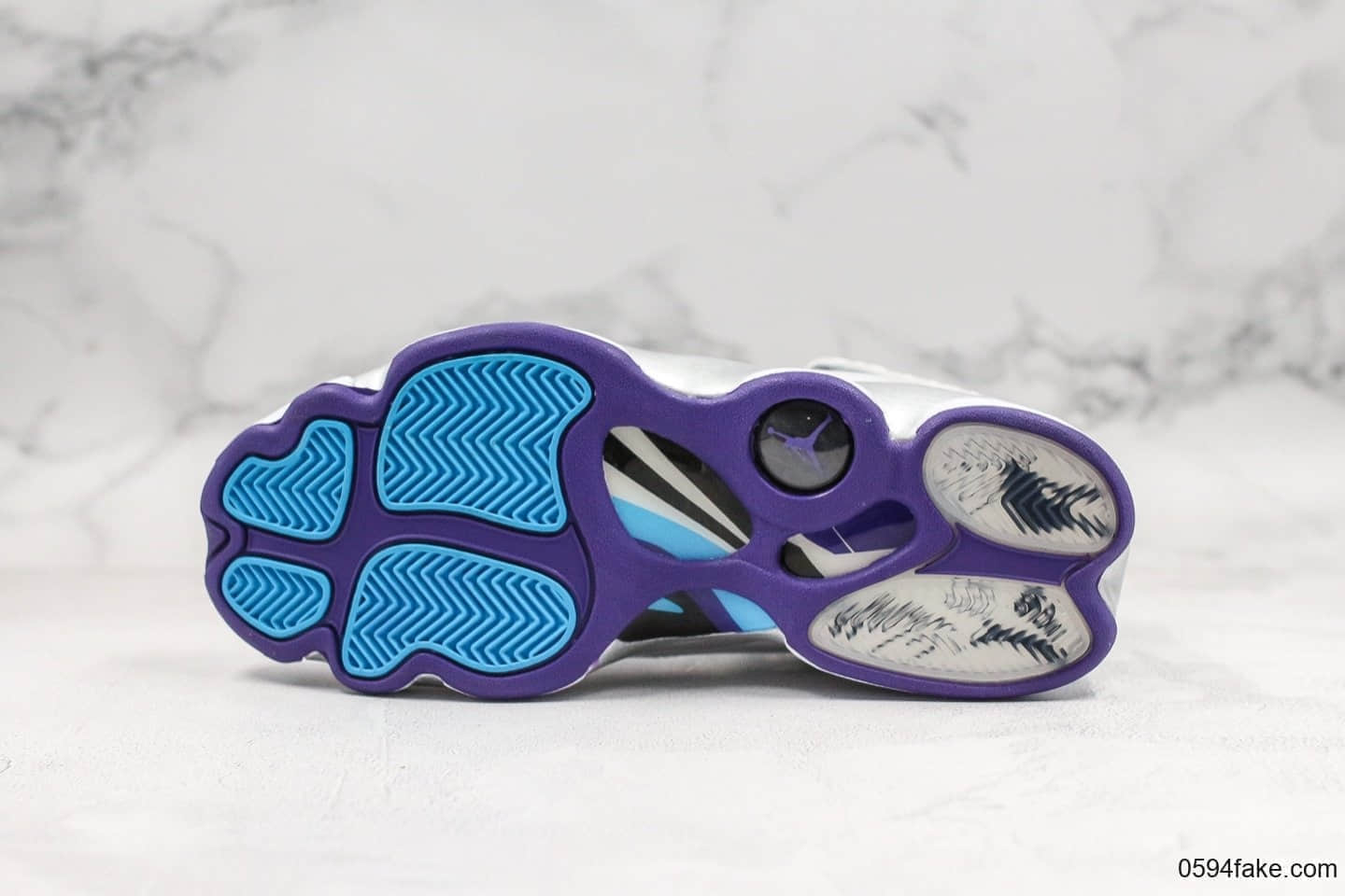 乔丹Air Jordan 6 rings纯原版本稀有复古AJ6银狼配色六冠王系列原盒原标 货号:322992-153