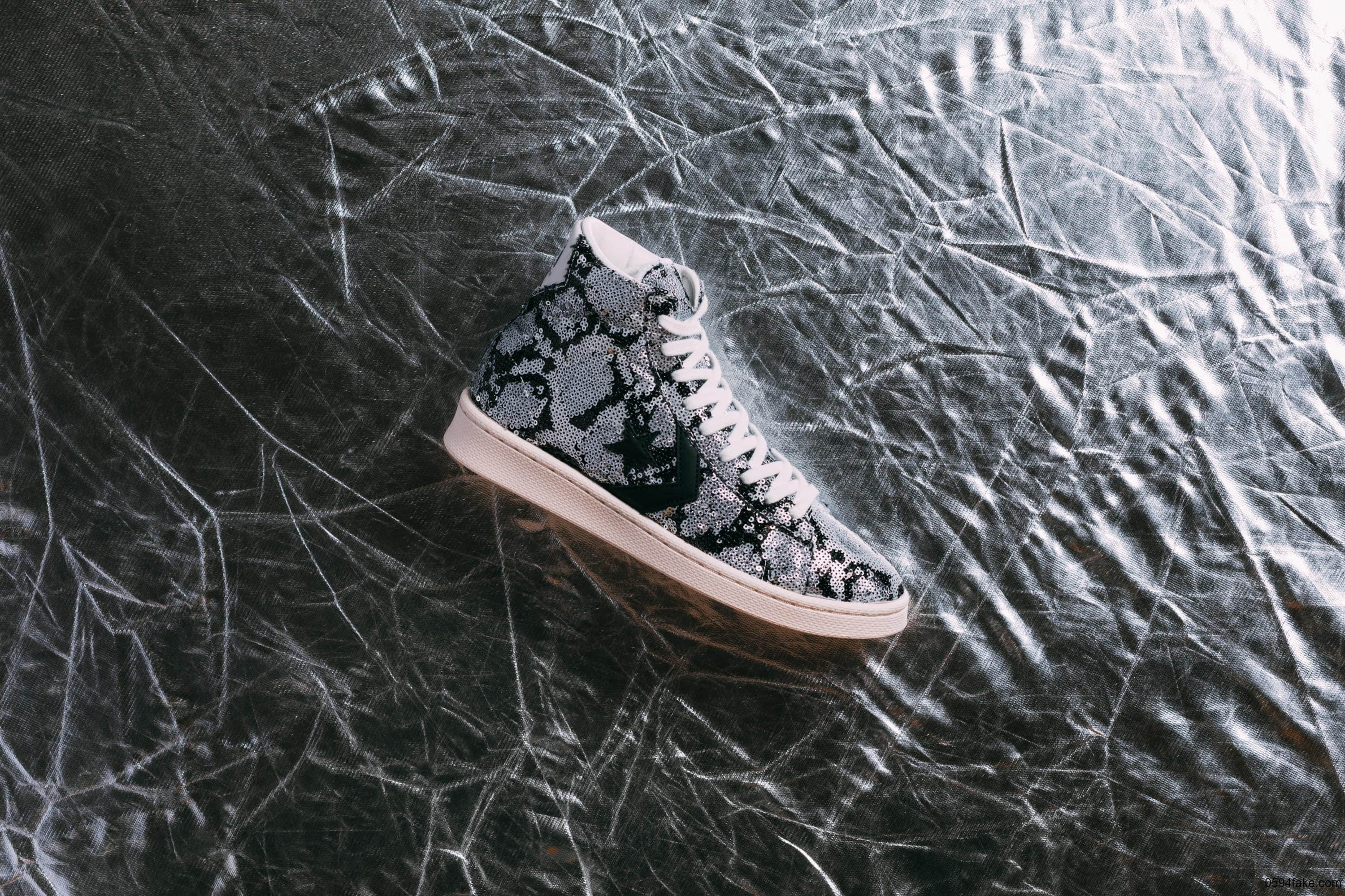 吸睛亮片装扮!两款Converse全新配色即将发售!