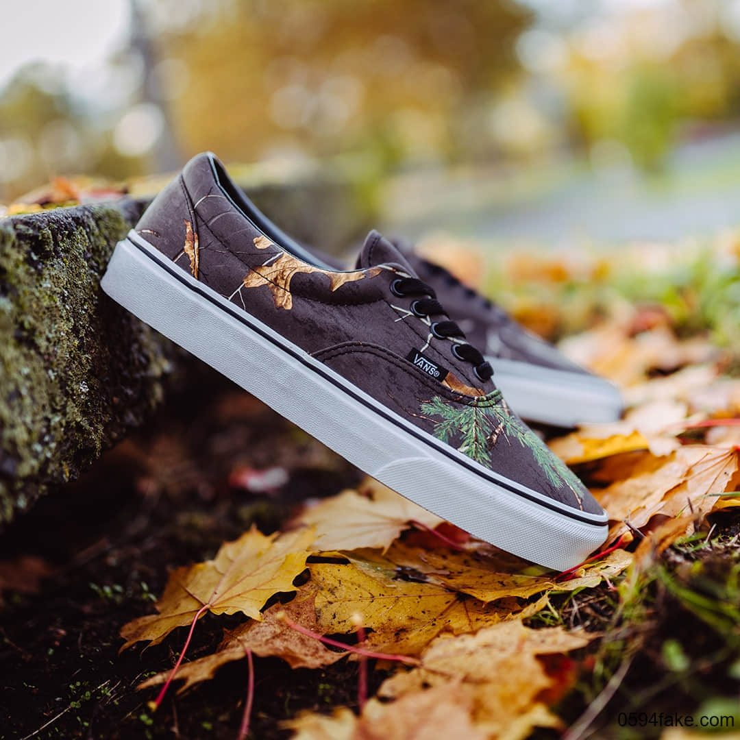 Vans最新联名款落叶配色加持!潮流风格由你打造