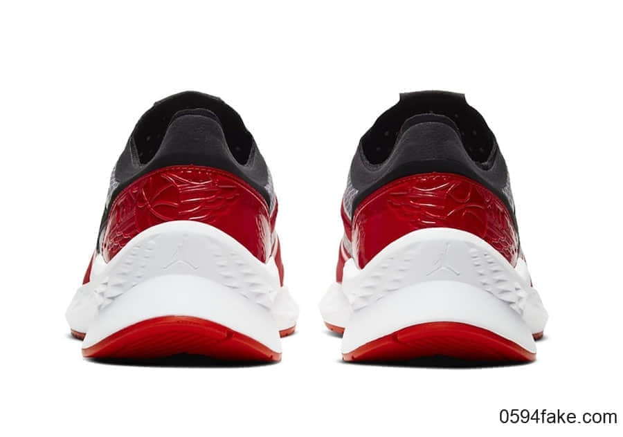 全新跑鞋Jordan Air Zoom 85 Runner首度曝光!是你的菜吗?