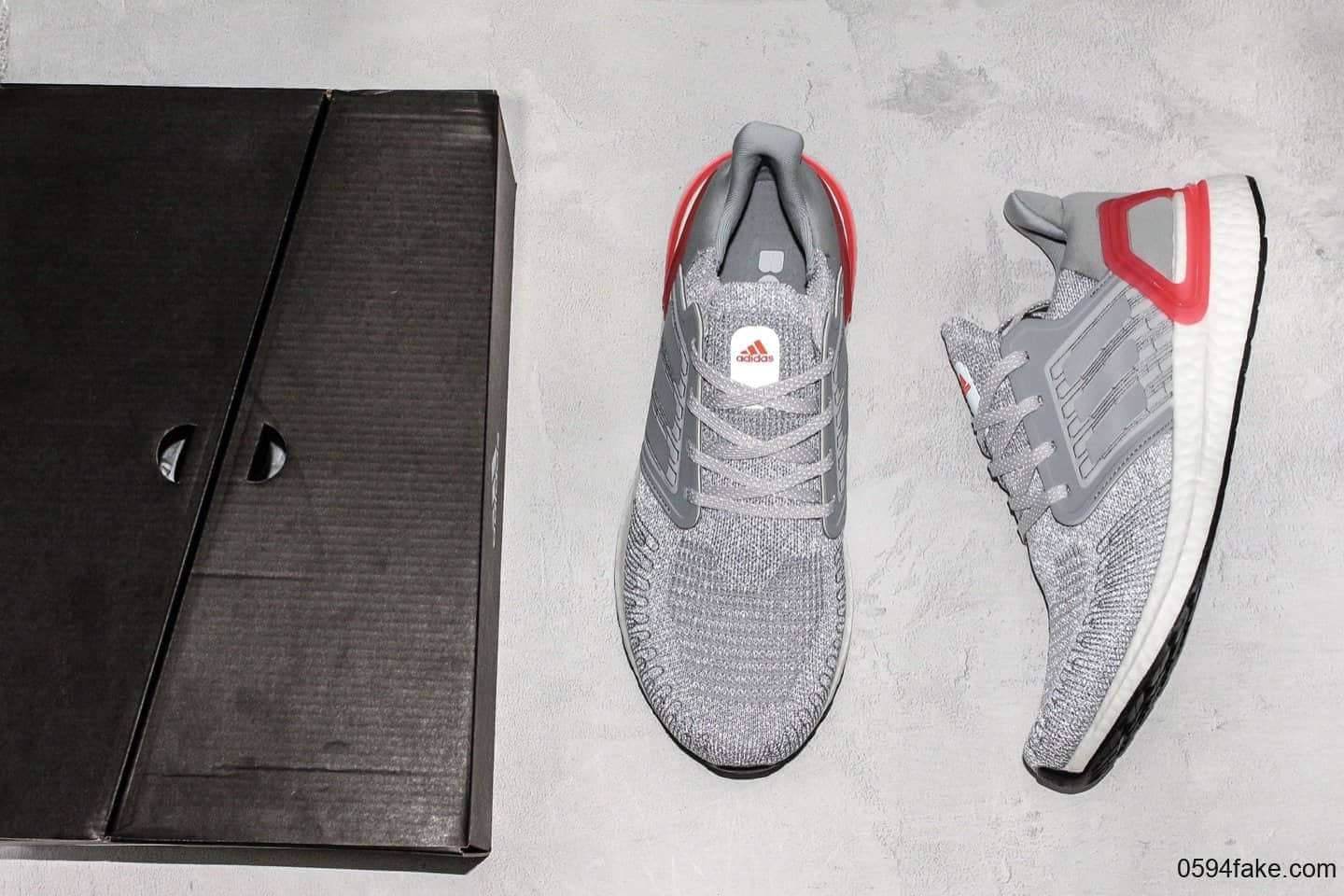 阿迪达斯AdidasUltraBoost19 CONSORTIUM纯原版本全新UB6.0跑步鞋灰色满天星限定配色官方同步新品首发 货号:EG0709