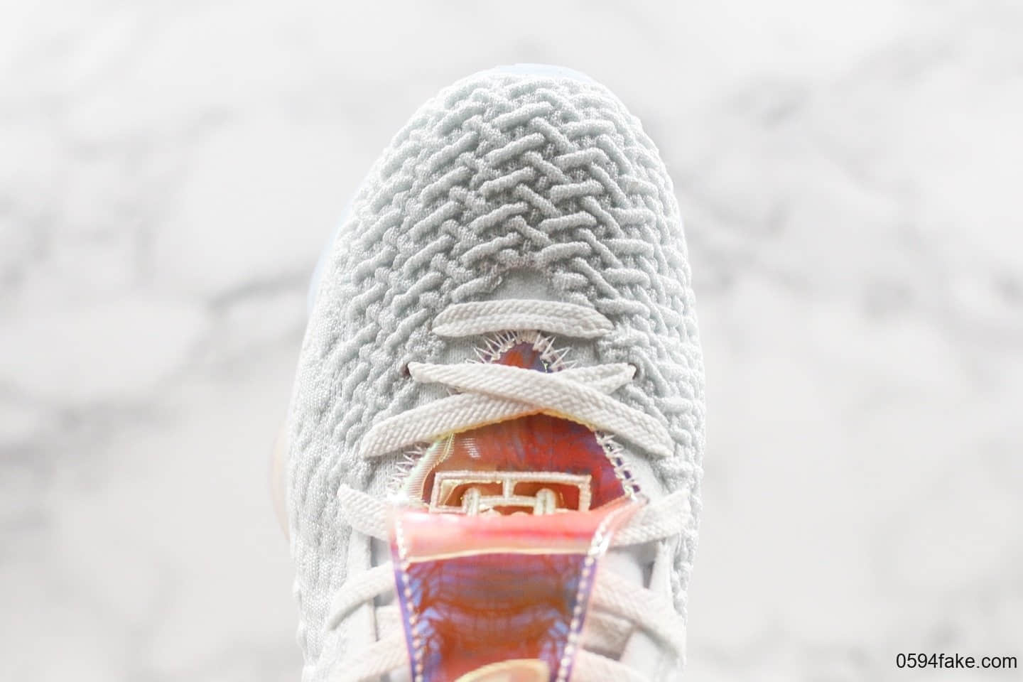 耐克Nike LeBron XVII詹姆斯17实战篮球鞋纯原版本原厂科技鞋面原厂缓震搭载高科技纤维气垫 货号：CT3853-100