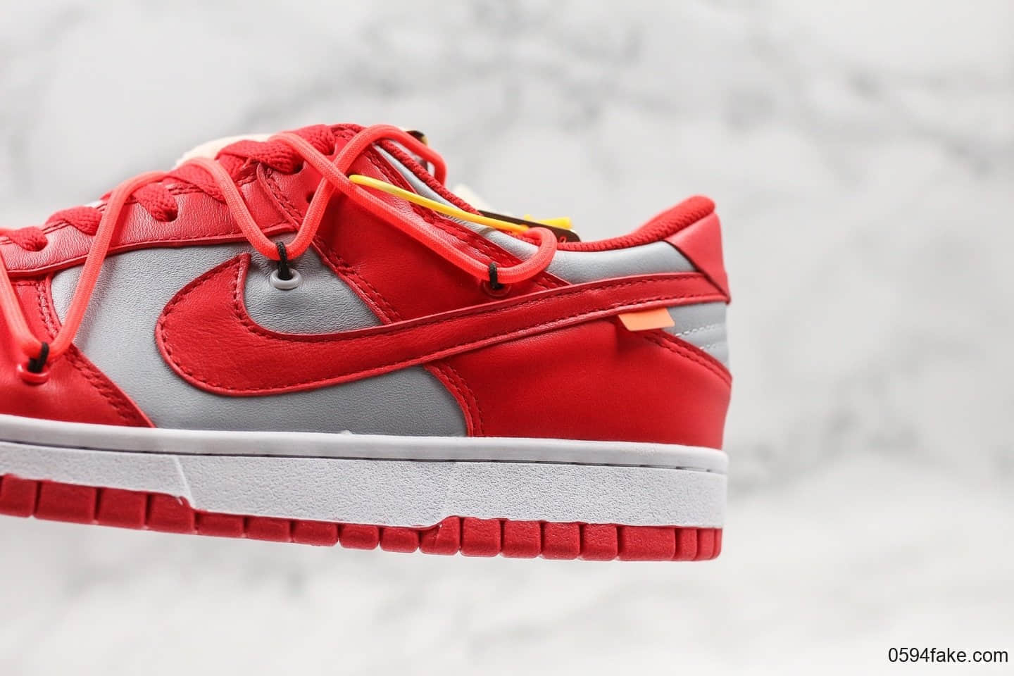 耐克off-White x Futura x NK SB Dunk纯原版本OW联名款全新配色市面唯一正确原装版本原厂材料 货号：CT0856-600