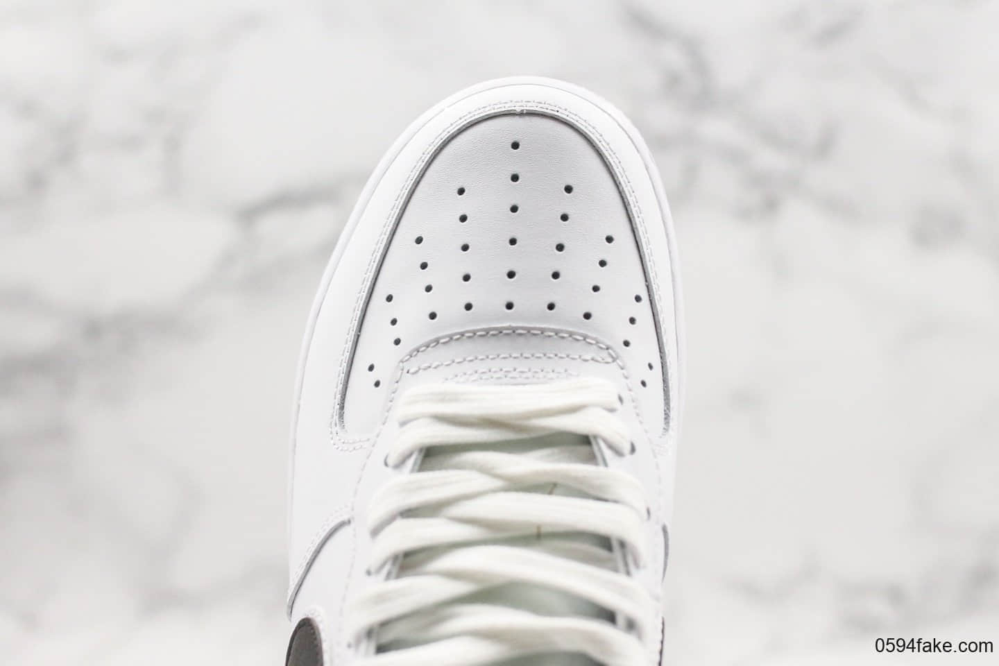 耐克Nike Air Force 1 High ’07纯原版本高帮空军一号海外发售款黑白内置全掌气垫 货号:AT4141-108