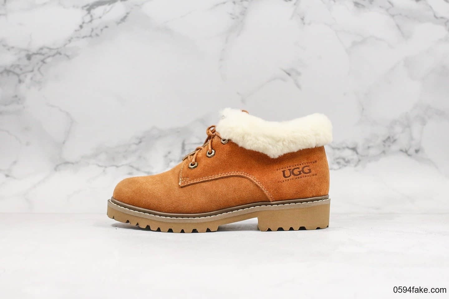 UGG2019年秋冬新款短靴机车小马丁靴情侣靴纯原优质牛反绒面料内里全真羊毛原版防滑大底高品质