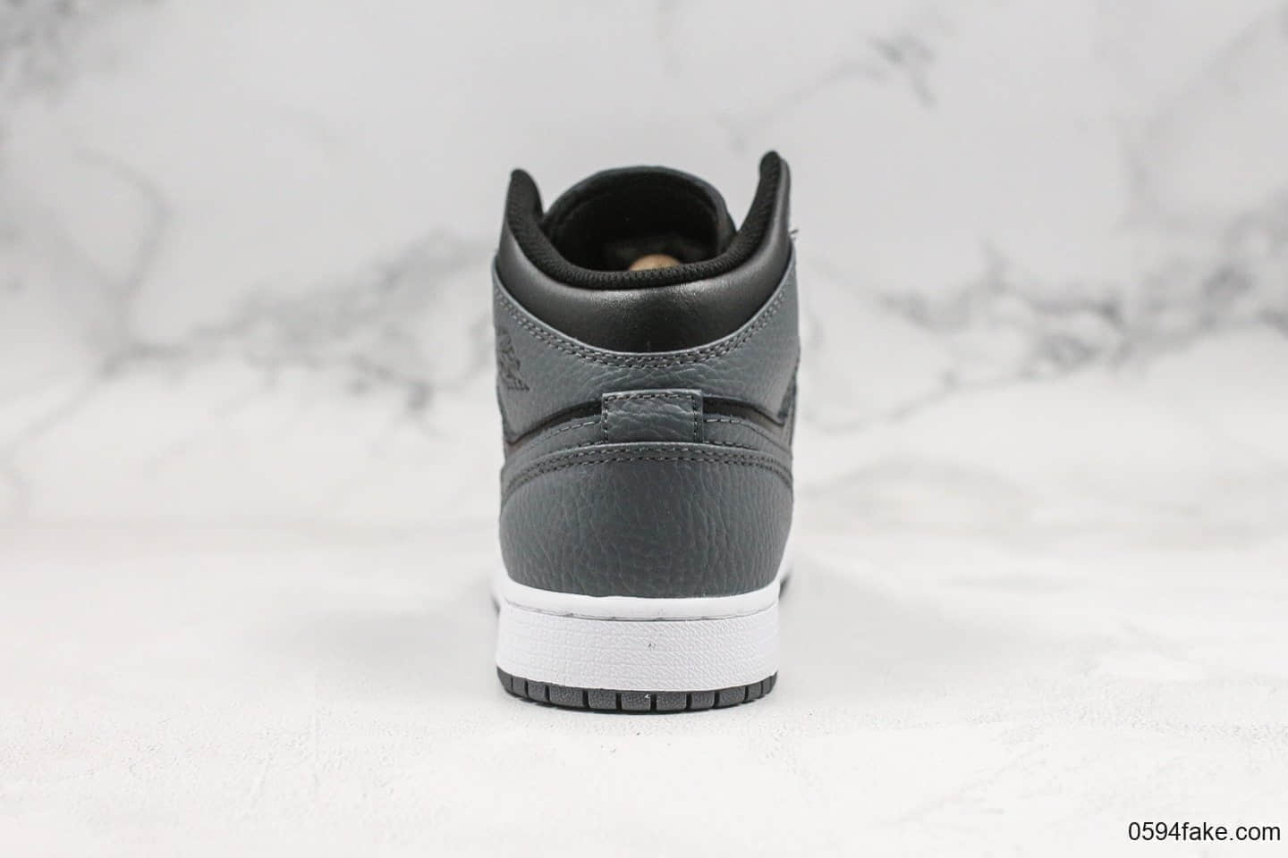 乔丹Air Jordan 1 mid实战篮球鞋中帮AJ1影子灰纯原带半码原厂渠道全新批次定制皮料 货号:554725-041