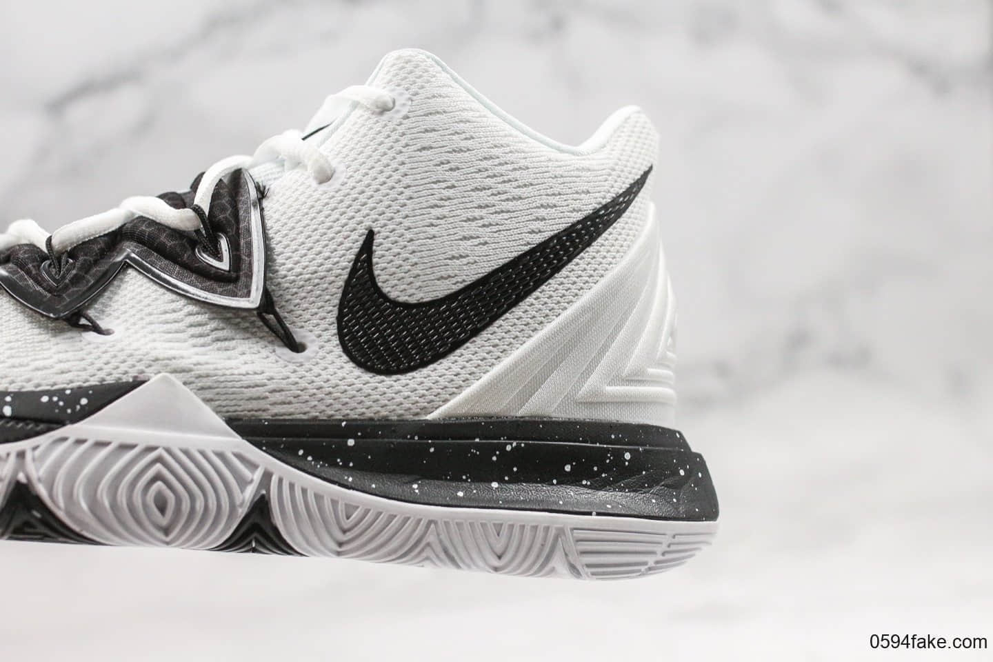 耐克Nike KYRIE 5 EP纯原版本欧文5代黑白奥利奥内置zoom气垫原盒原标正确原楦开模实战篮球鞋 货号:CN9519-100