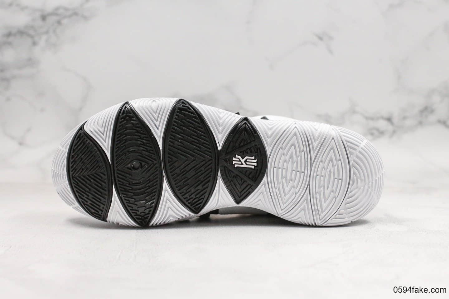 耐克Nike KYRIE 5 EP纯原版本欧文5代黑白奥利奥内置zoom气垫原盒原标正确原楦开模实战篮球鞋 货号:CN9519-100