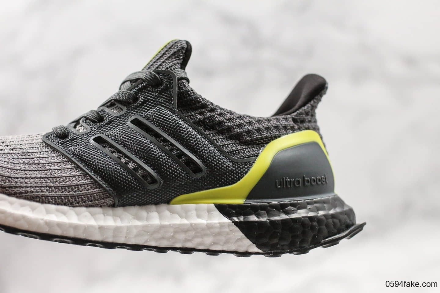 阿迪达斯Adidas Ultra Boost 4.0爆米花UB四代针织条纹灰绿配色纯原版本2019年秋季全新配色 货号:G54003