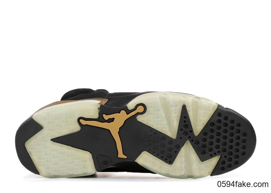 时隔13年终于复刻回归!Air Jordan 6“ DMP”将于明年1月25日发售! 货号:CT4954-007