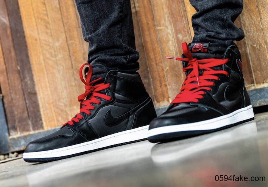Air Jordan 1“ Black Satin”释出上脚图!看完你“真香”了吗? 货号:555088-060