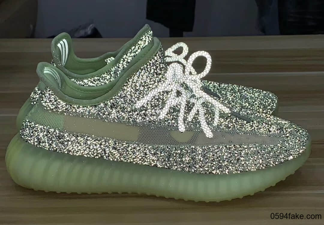 Yeezy Boost 350 V2“ Yeezreel”最新实物图来了!吸睛利器就是它没错了!