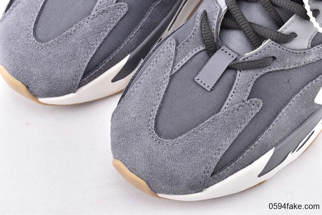 阿迪达斯Adidas Yeezy Boost 700 Magnet V2纯原版本椰子700复古老爹鞋磁铁灰黑3M反光 货号:FV9922