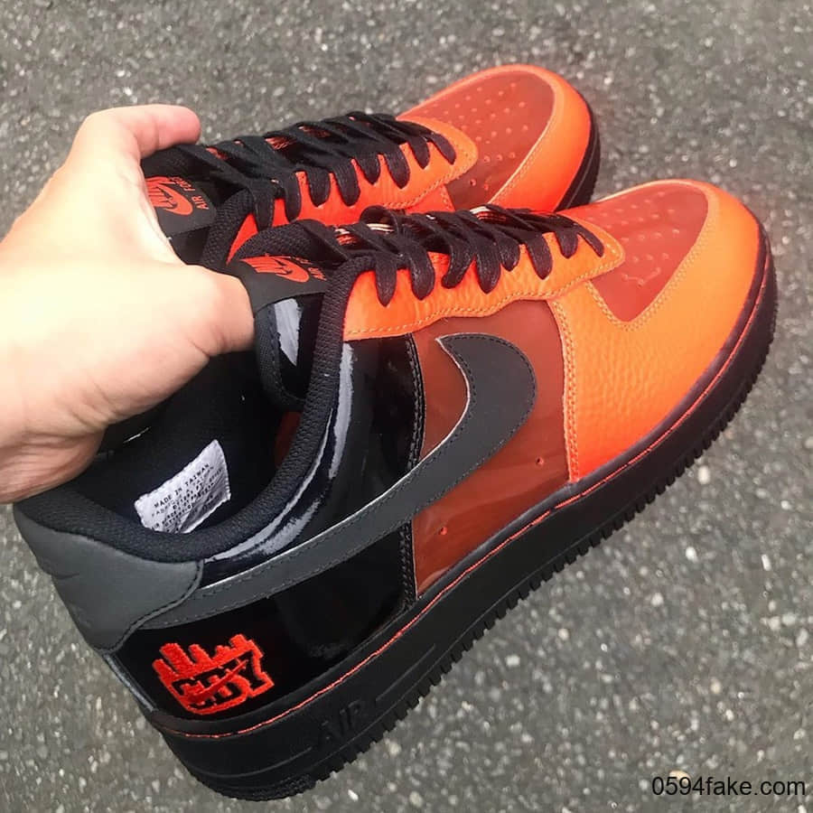 万圣节主题!这双Nike Air Force 1有点个性!