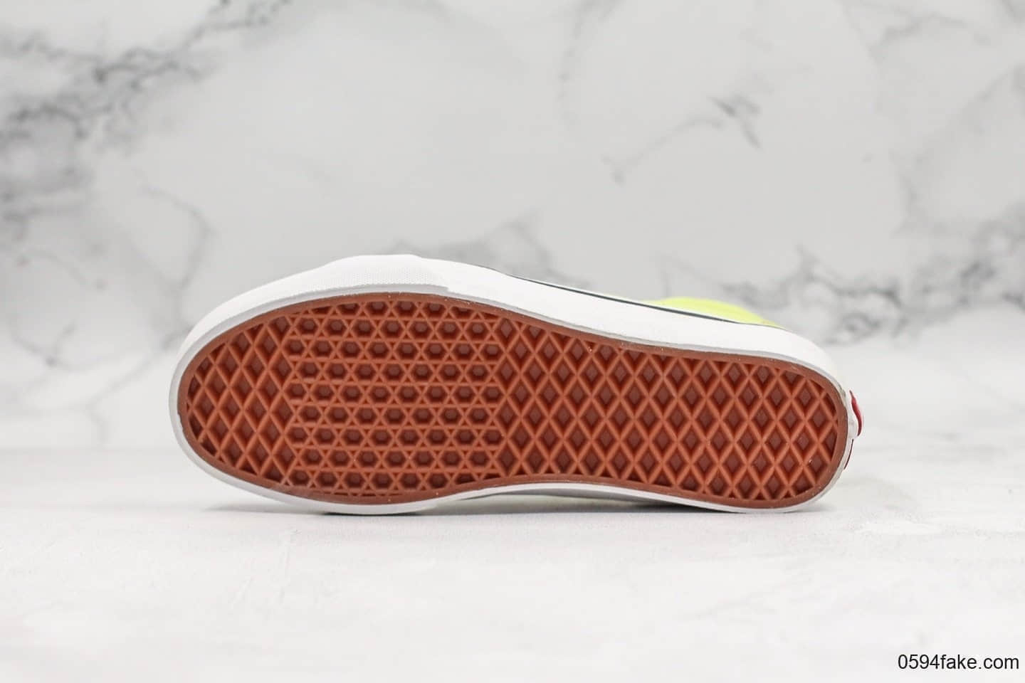 万斯Vans Vault OG SK8-Hi LX公司级版本牛油果荧光绿配色海外限定款原厂硫化 货号:VN0A4BV6C9K