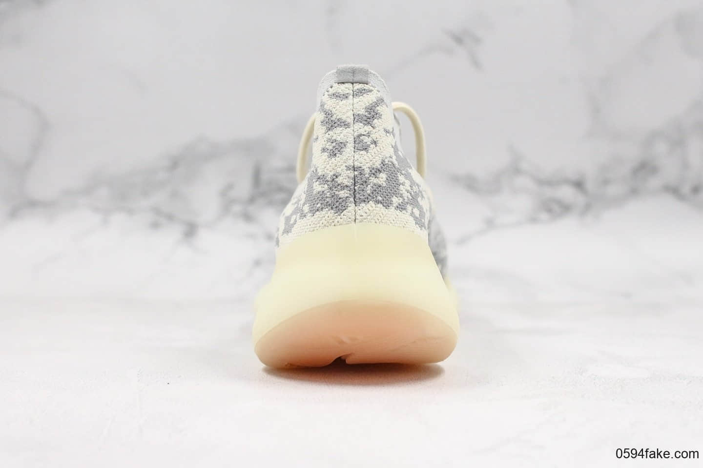 阿迪达斯Adidas Yeezy Boost 350 V3 Alien侃爷椰子350联名限定V3原厂巴斯夫中底原档案菲林稿飞织原面开版精准激光雕刻 货号:FV3260