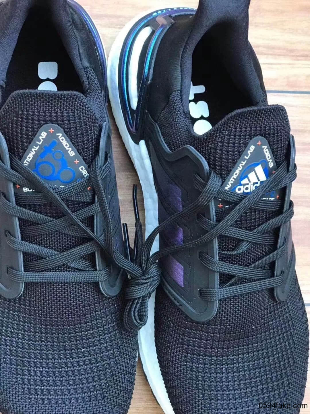 adidas Ultra Boost新品曝光!太空主题科幻十足!