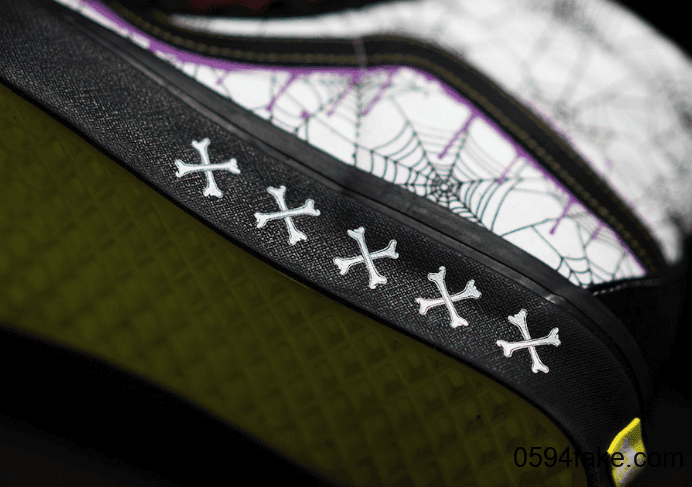 浓郁万圣节氛围!size? x Vans Sk8-Hi “Halloween”将于10月25日发售!