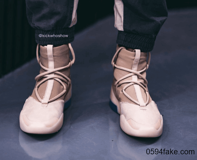 秋日气质燕麦色!Nike Air Fear of God 1“ Oatmeal”将于11月2日发售! 货号:AR4237-900