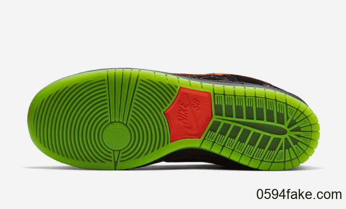 浓郁万圣节氛围!Nike SB Dunk Low “Night of Mischief” 月底发售!还有限定鞋盒等你拿! 货号:BQ6817-006