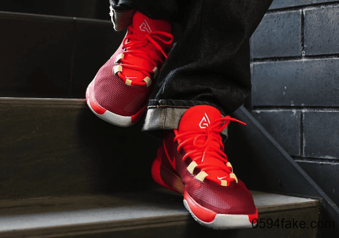 Nike Zoom Freak 1新配色惊艳登场!绝对亮眼! 货号:BQ5422-600