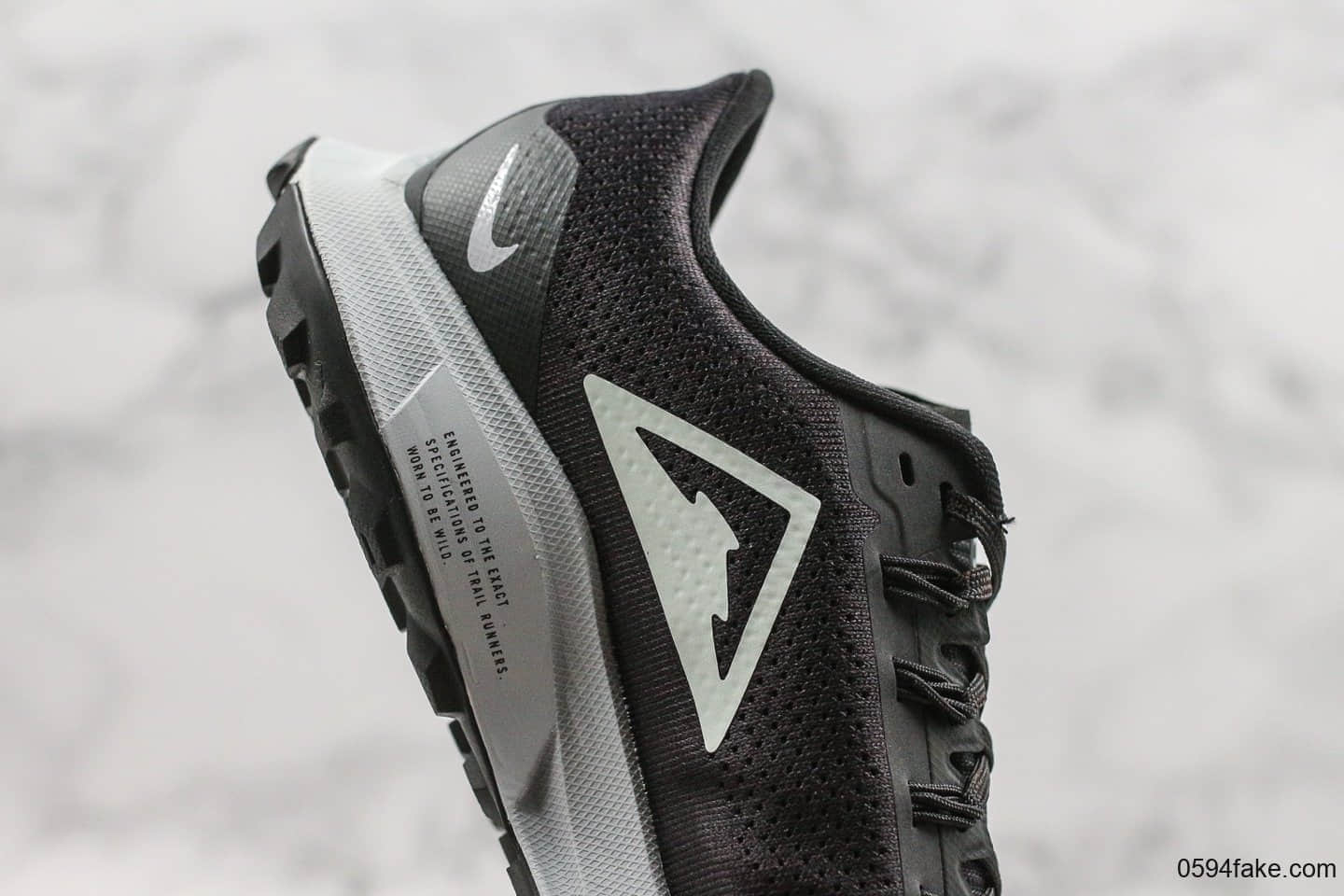 耐克Nike Air Zoom Pegasus 36纯原版本登月36代透气跑步鞋内置Zoom气垫中足动态支撑原档案数据开发 货号:AR5677-002