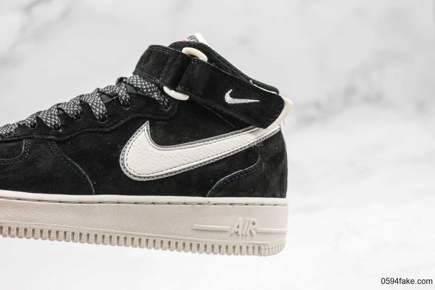 耐克Nike Air Force 1 Mid ’07纯原版本3M反光中帮空军一号黑满天星配色内置全掌sole气垫原盒原标原厂钢印 货号:AA1118-009