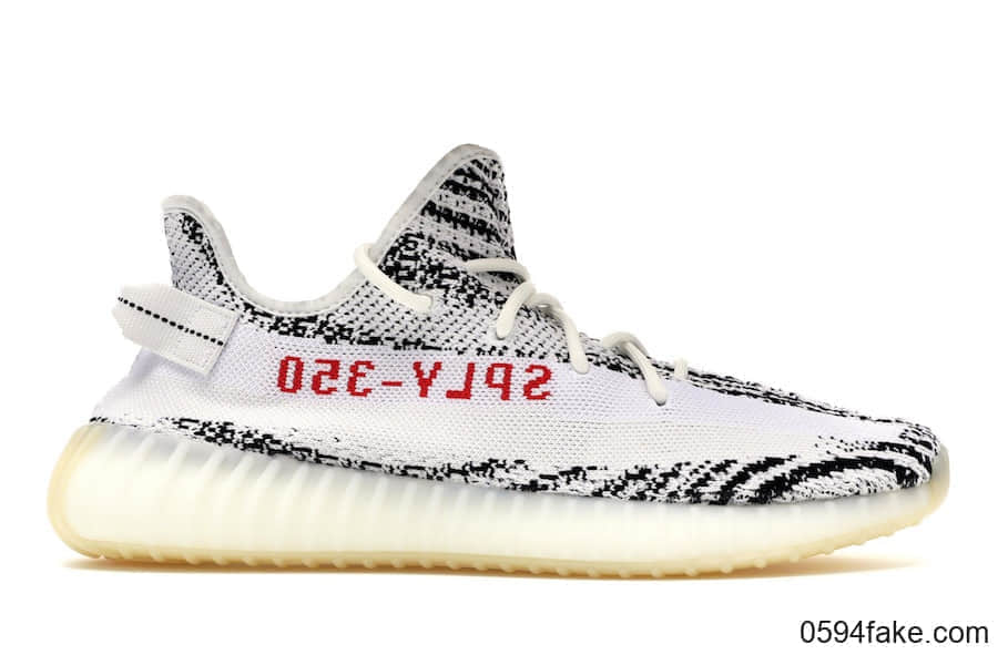 白斑马 Yeezy 350 V2又卷土重来了!上次没买的小伙伴有福了! 货号:CP9654