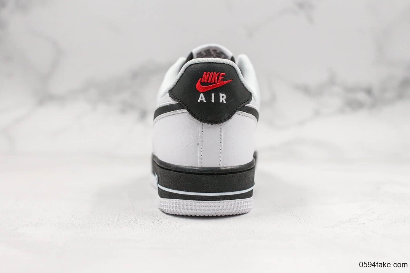 耐克Nike Air Force 1 Mid '07公司级版本低帮空军一号白黑红熊猫拼接内置原厂气垫官方同步RFID芯片原档案数据开发 货号:AQ3776-990