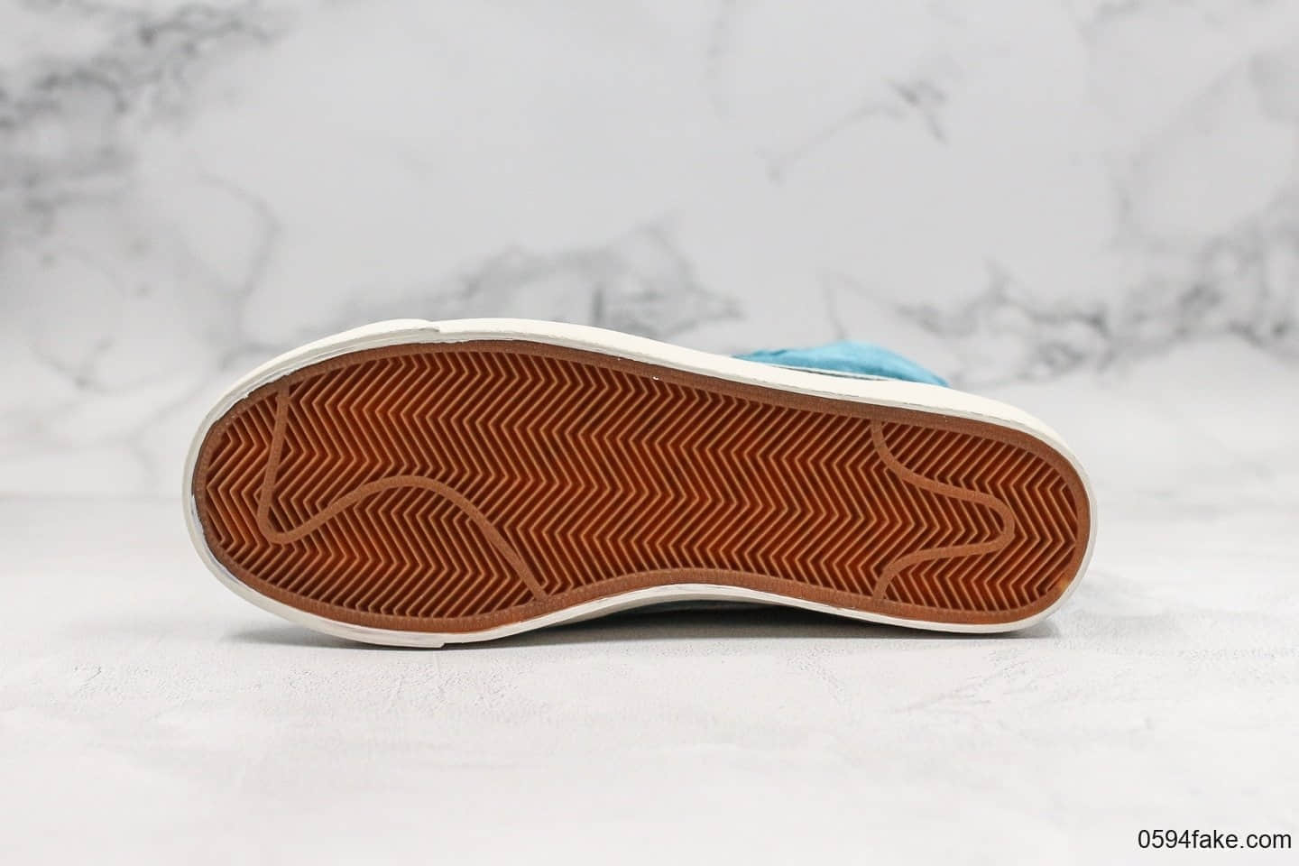 耐克Nike SB Zoom Blazer MID公司级版本高帮开拓者蓝色后跟玫瑰刺绣内置Zoom气垫区别市面通货版本 货号:864349-406