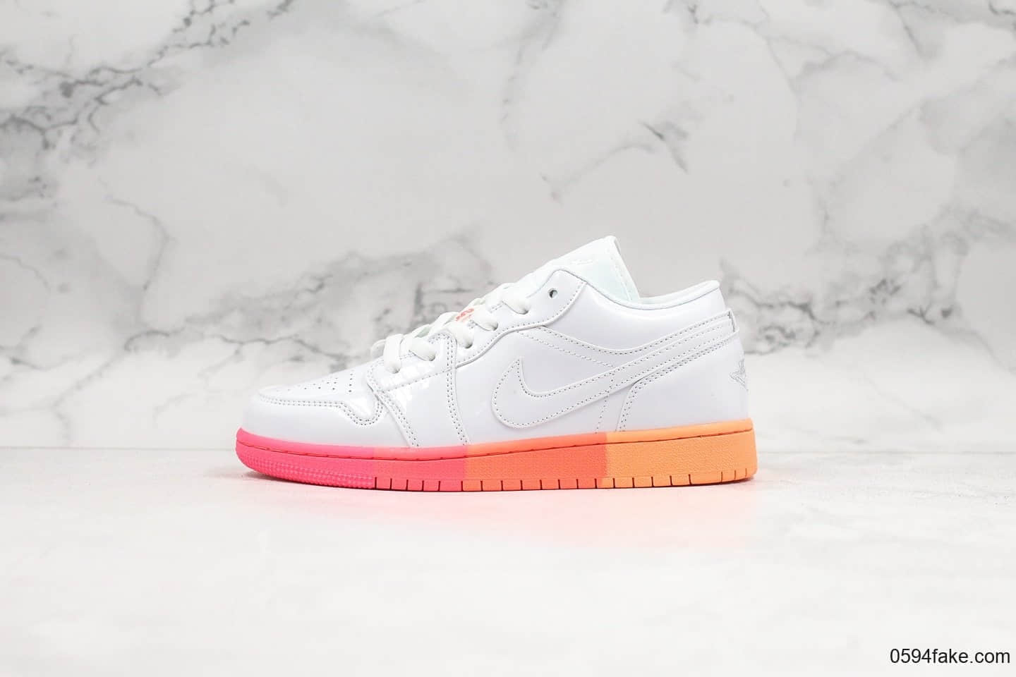 乔丹Air jordan 1 Low纯原版本霓虹渐变粉漆皮AJ1低帮新配色后掌内置sole气垫原厂双镜面漆皮全新二维码鞋标 货号:554723-100