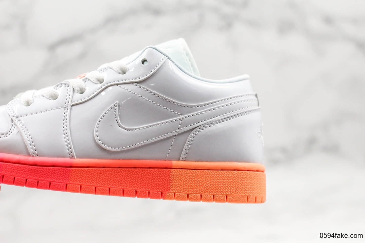 乔丹Air jordan 1 Low纯原版本霓虹渐变粉漆皮AJ1低帮新配色后掌内置sole气垫原厂双镜面漆皮全新二维码鞋标 货号:554723-100