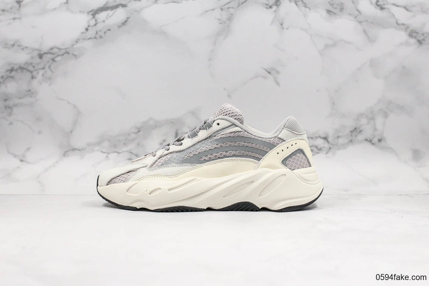 阿迪达斯Adidas Originals Yeezy Boost 700V2 Static椰子700白灰ZG纯原版全掌原厂巴斯夫大底进口贝利原厂皮料低趴姿态老爹鞋 货号:EF2829