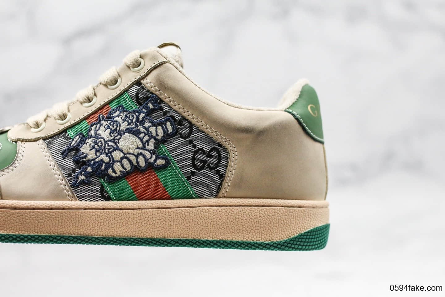 古驰Gucci 2019做旧花盒子猪年限定小猪纯原版本余文乐上脚经典原型复古百搭做旧老爹鞋