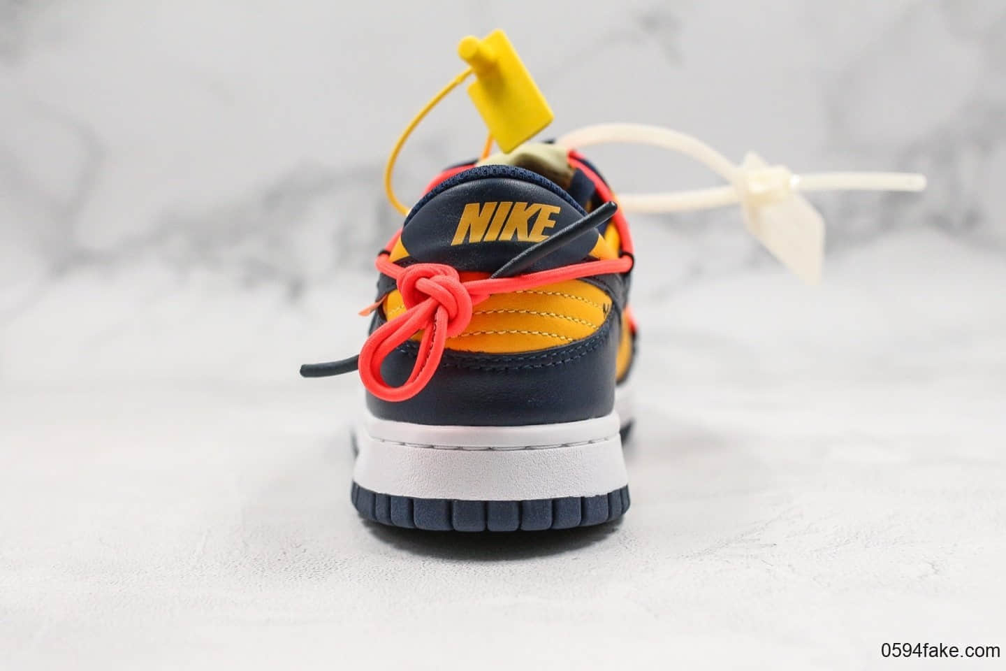 耐克Nike SB Dunk x off-White x Futura三方联名款OW纯原版本原厂材料原数据档案开模区别市面通货版本 货号：CT0856-700